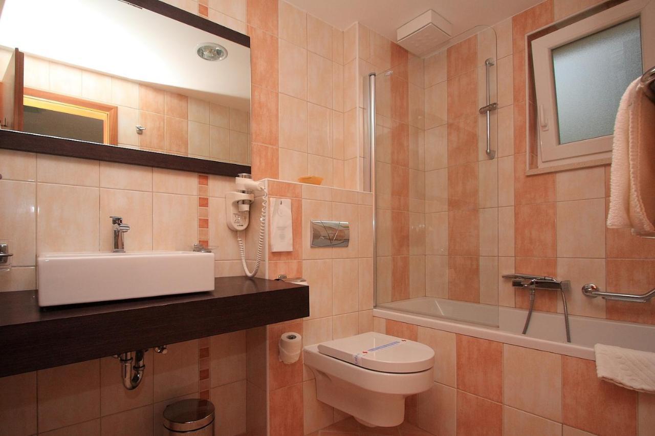 Aparthotel Natalia Podgora Exteriér fotografie